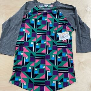Lularoe Randy Baseball Style Tee size large (CT)
